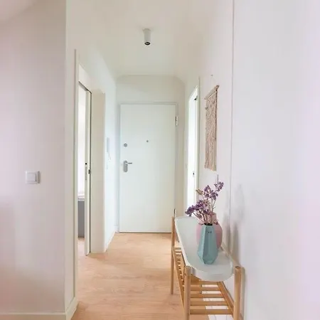 Monsanto Hill House - No 565 2d Appartement